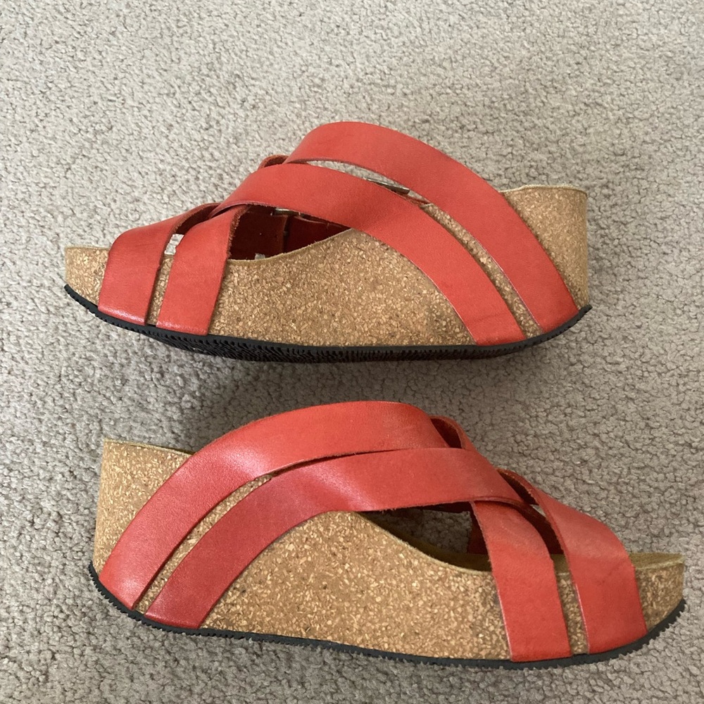 Eric Michael Wedge Sandals - Picture 4 of 7